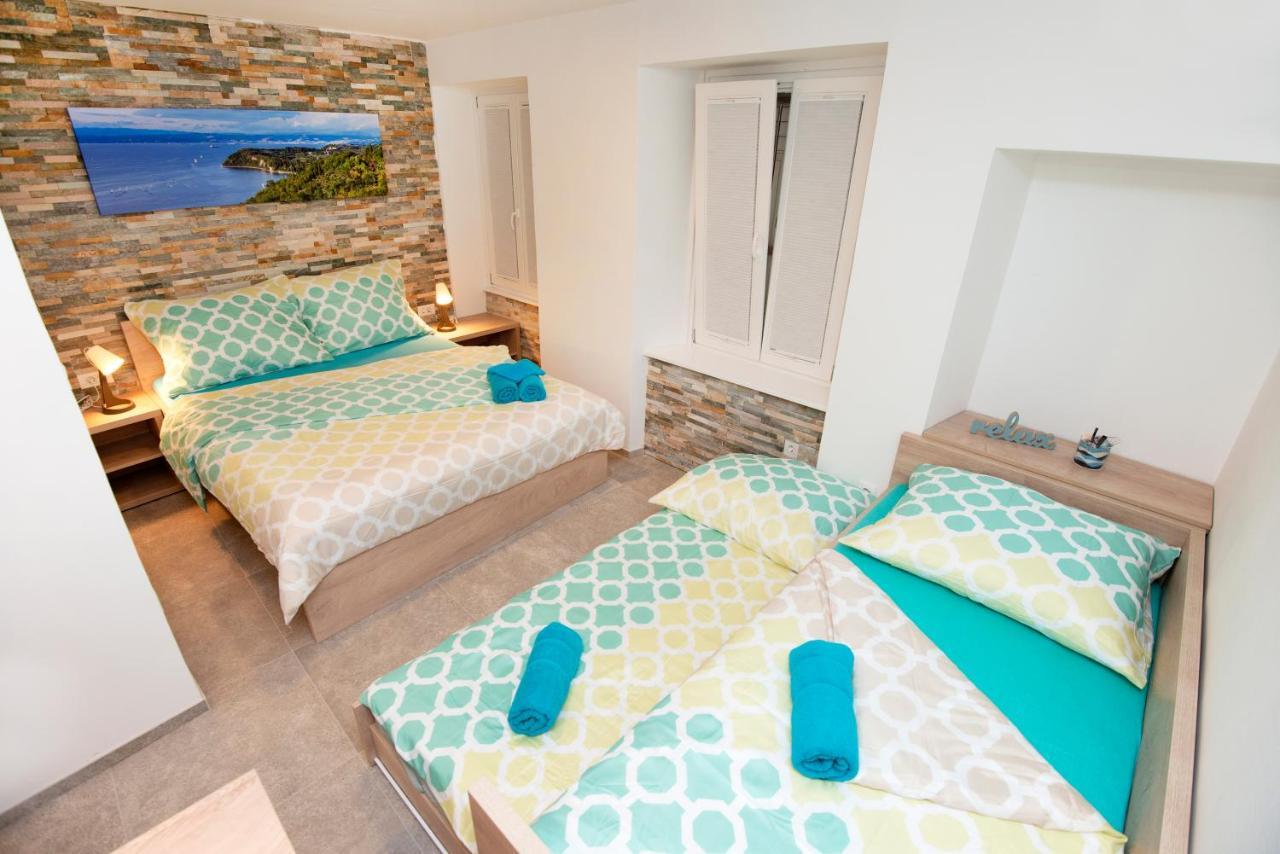 Old Town Guest house 2*